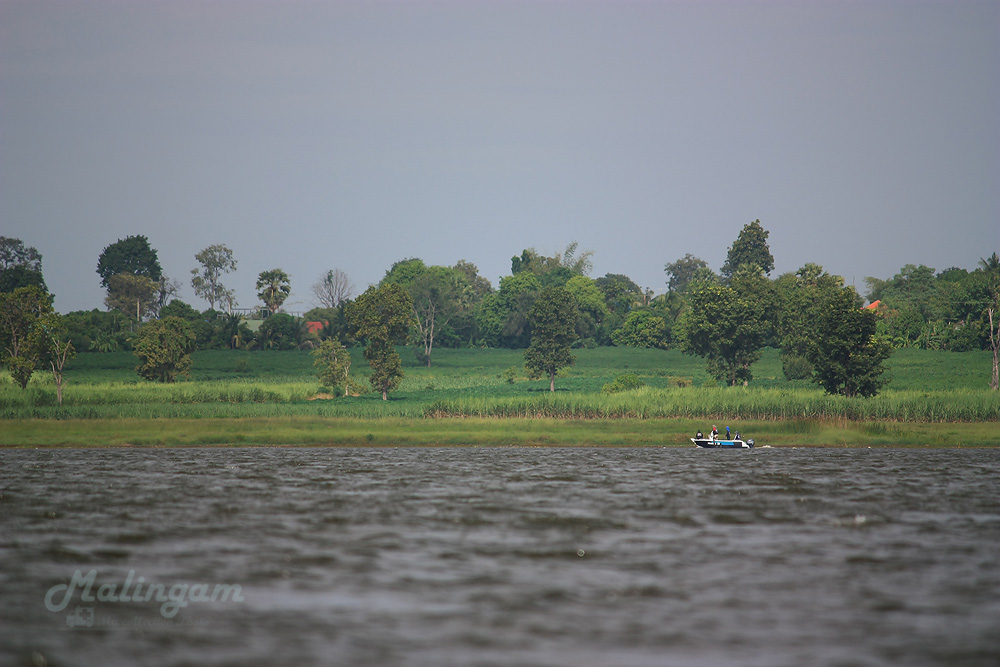 [b]เรือลำนี้  มาจากพุทไธสง...[/b](แอบดูเทเลอร์ขากลับ  :grin:)