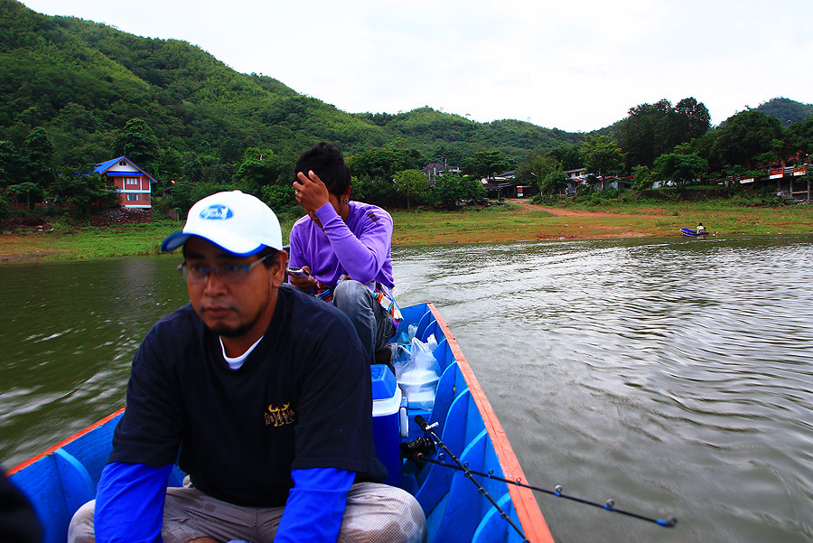 ท่าลงเรือนี้ ปีก่อน ๆมาบ่อยมาก แต่ปีนี้ ไกลเกิ๊นนนนนนน  :grin: :grin: :grin: