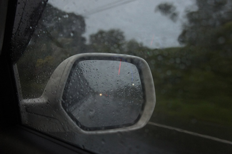 [bหลังจากนั้นฝนก็กระหน่ำอย่างหนัก............จนเราต้องยอมแพ้ต่อสภาพอากาศ [/b] :sad: :sad: :grin: :gr
