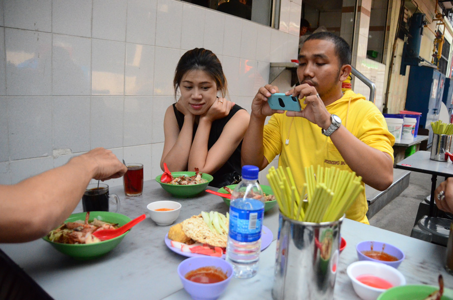 เช้ามา Dr.Fred ก็มารับเราไปกินข้าว ขอบคุณมาก มา ณ ที่นี้ครับ