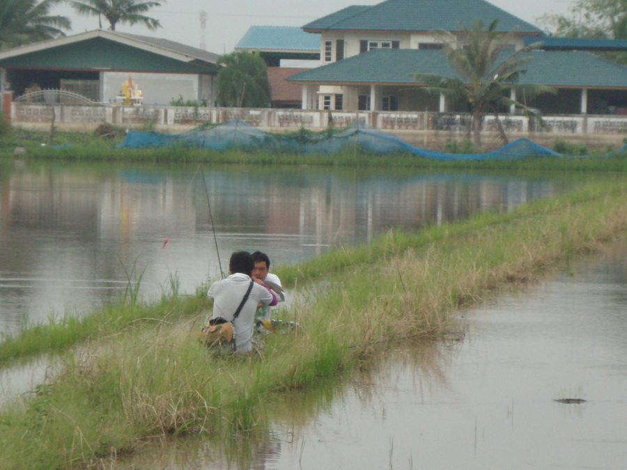 ถ่ายรูปกันใหญ่รอดก่อนคนแรกเลยน่ะน้าสาม.... :grin: :grin: :grin: :cheer: :cheer: :cheer: :cheer: