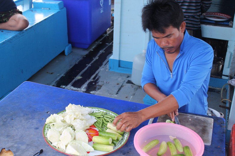 น้ำพริกปลาป่นครับ ขอบอกว่าอร่อยมากๆ ขนาดเฮียหมูคนขอนแก่นยังเอ่ยปากชมว่า นึกว่าแม่บ้านตามมาอยู่ที่เรื