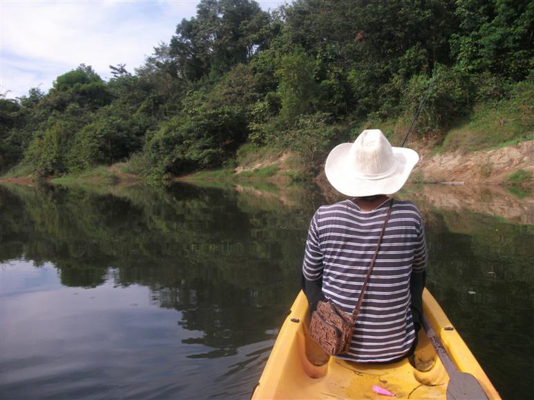 ต่อด้วยอีกทริปมาพายเรือคยัคตกที่ปราจีนบุรีครับ