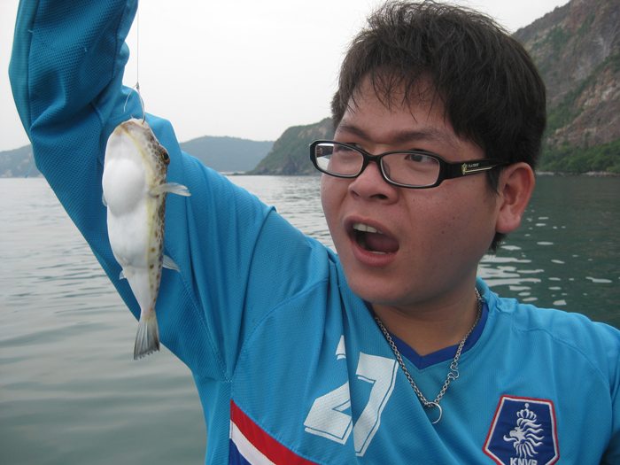 เกาหลีครับ..ตกใจปลาสายัญ.. :laughing: