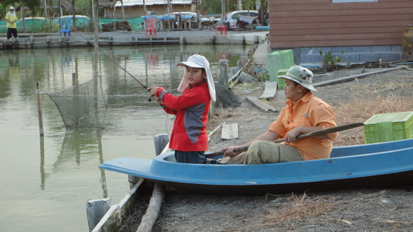 มีเรือไม่มีคนพายได้งัยยย
 :grin: :grin: :grin: