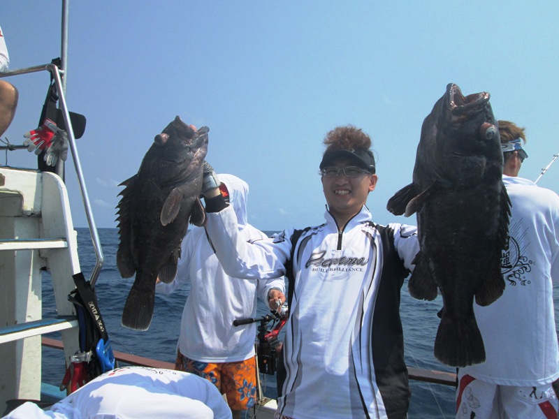 Mr. CHI WAI LAM อายุน้อยสุดในทีมกับปลา เก๋าถ่าน  :grin: