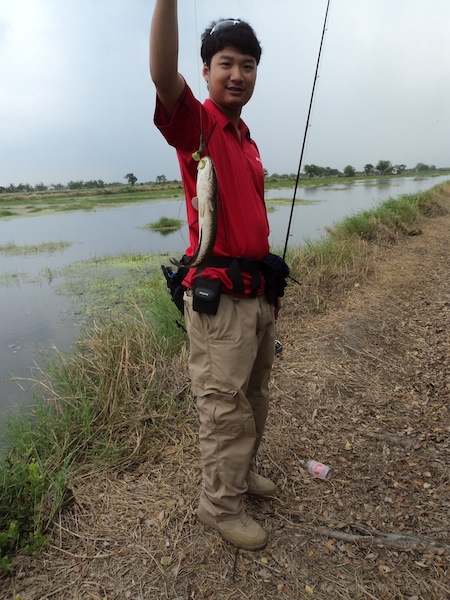 [b][center] ฝนก็มาเป็นยางแล้วครับ...วันนี้เปียกแน่ๆเลย :laughing: :laughing: :laughing: