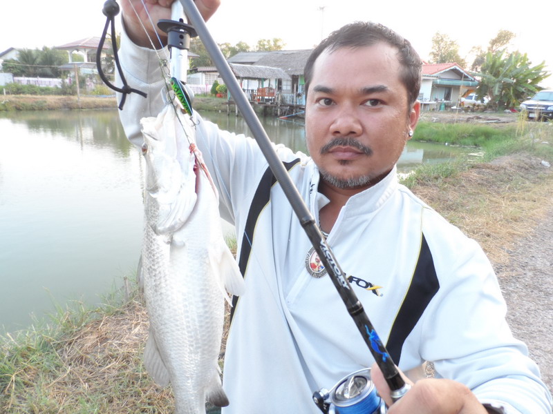 ทำบุญขึ้นบ้านใหม่เพื่อนมา