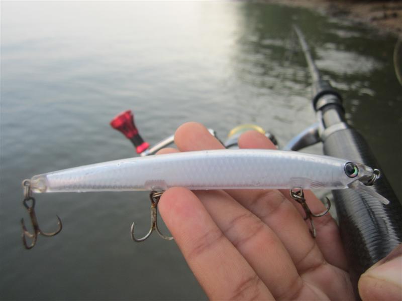  :cheer:  เหยื่อไม่ได้มีหลากหลาย เวลาจะใช้ก็เหยื่อเดิมๆเนี่ยแหละ
 :cheer: RAPALA MAX - RAP 13