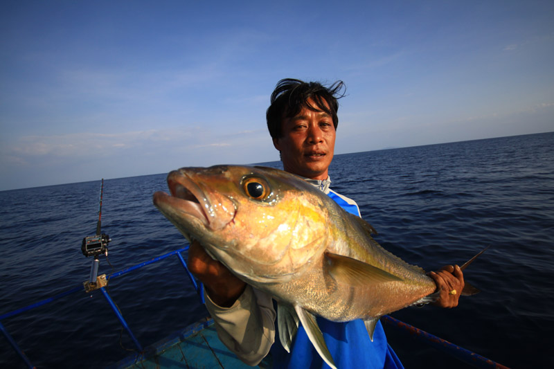 แนะนำเพื่อนร่วมทริปกันสักนิดครับ  ท่านแรกโปรมิตร  KORATBOAT&FISHING