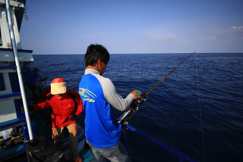 พี่มิตรกับน้องเพลง  ยึดท้ายเรือ :cheer: