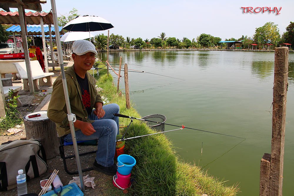 หันไปทางจ้อยซัง ก็พร้อมลุยเต็มที่ บอกว่าวันนี้เต็มที่ครับ  :smile: