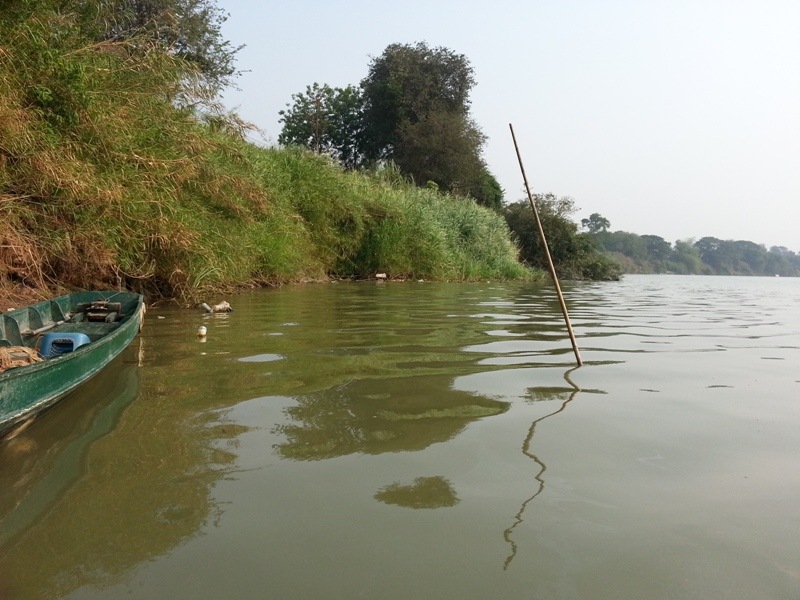 มาจอดเรือปักหลักตีกันอยู่ตรงนี้พักใหญ่ก็ยังไม่มีกัด