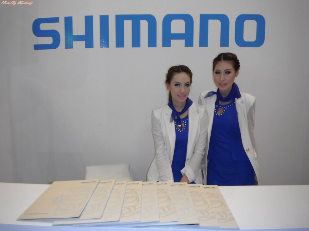 บูธของ SHIMANO ครับ งามน่าค้นหามากครับ :umh: :blush: