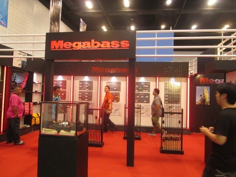 คราวนี้เราไปดูบูทของ Mega Bass กันบ้างนะครับ :grin: :grin: :grin: :grin: :grin: