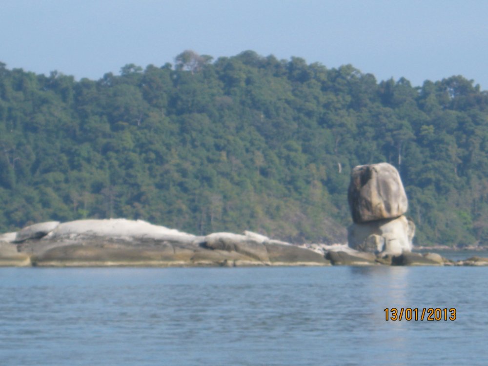  [center]วิวหมู่เกาะอาดังระหว่างทางกลับ[/center]