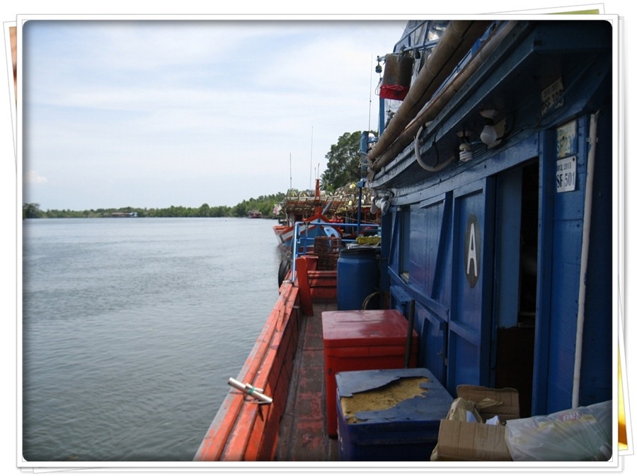 บรรยากาศที่ท่าเรือครับ