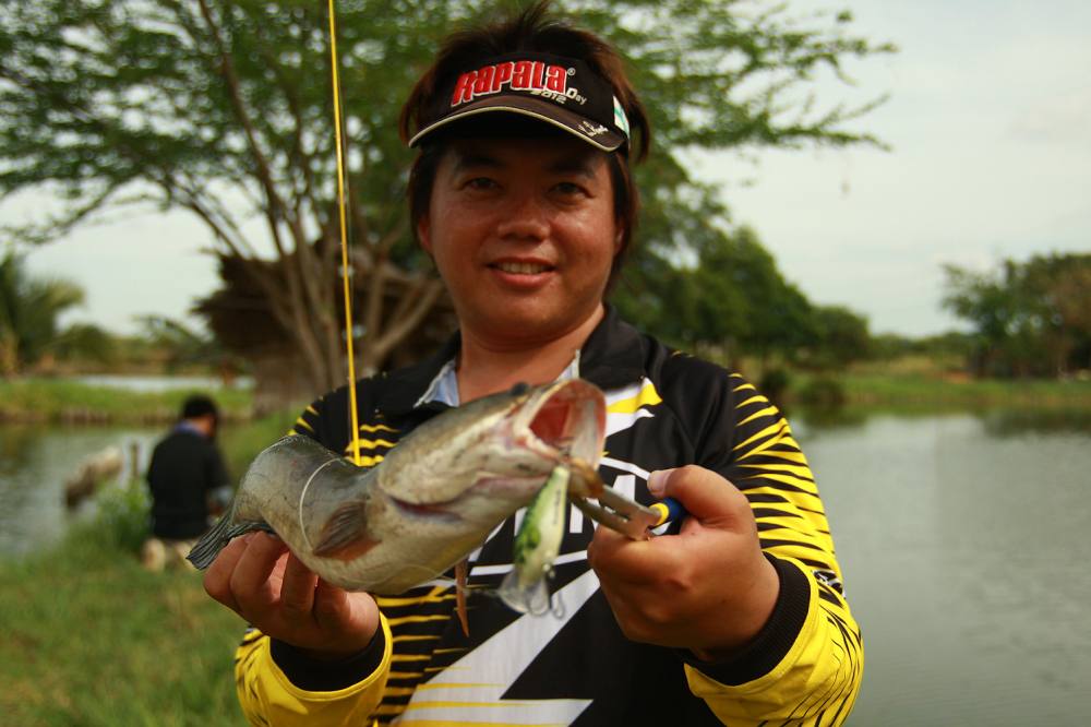 [q][i]อ้างถึง: fishingjoke posted: 13-05-2556, 18:15:21[/i]

 :cheer: :cheer: :cheer: :cheer: :che