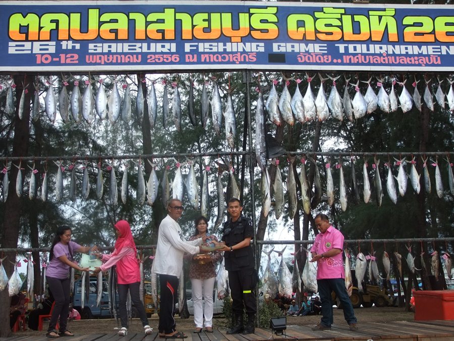   สรุปภาพถ่ายในการรับรางวัลประเภทต่างๆของนักกีฬาในประเภทต่างๆ ในตอนล่างกระทู้จะสรุปอีกทีครับว่าใครได