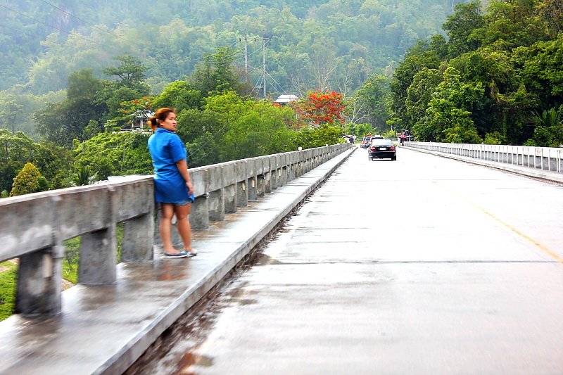 ผ่านสะพานรันตี..... :love: :love: :love: