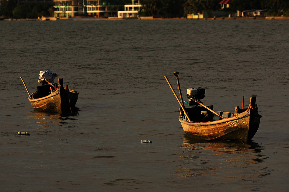 ภาพที่5
เรือครับเรือ
 :cheer: :cheer: :cheer: :cheer: