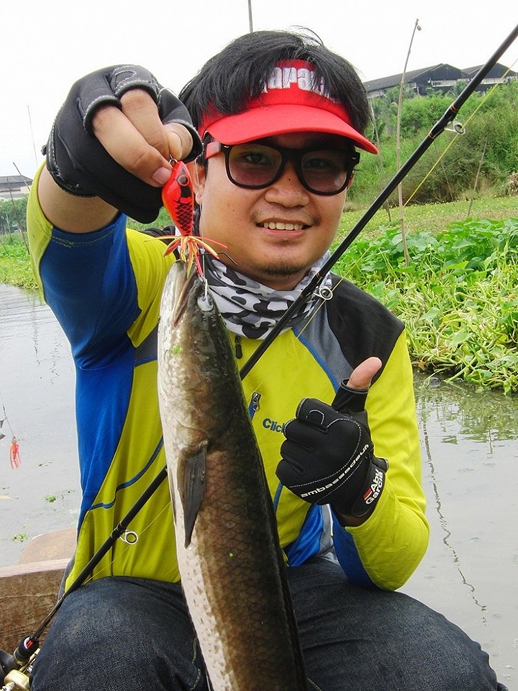  [center]ขึ้นนำแล้วสบายใจไป หนึ่งยก [/center]