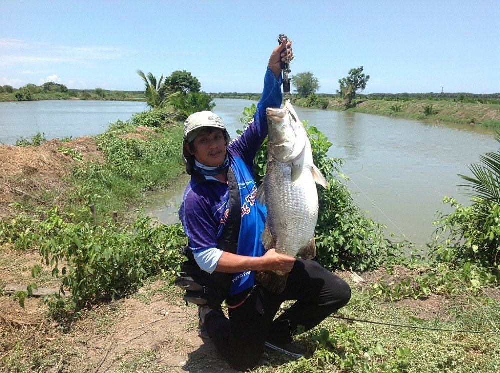 มาแล้วครับ กับแชมป์ปลาใหญ่สุดในทริปนี้  ประมาณ 14 kg