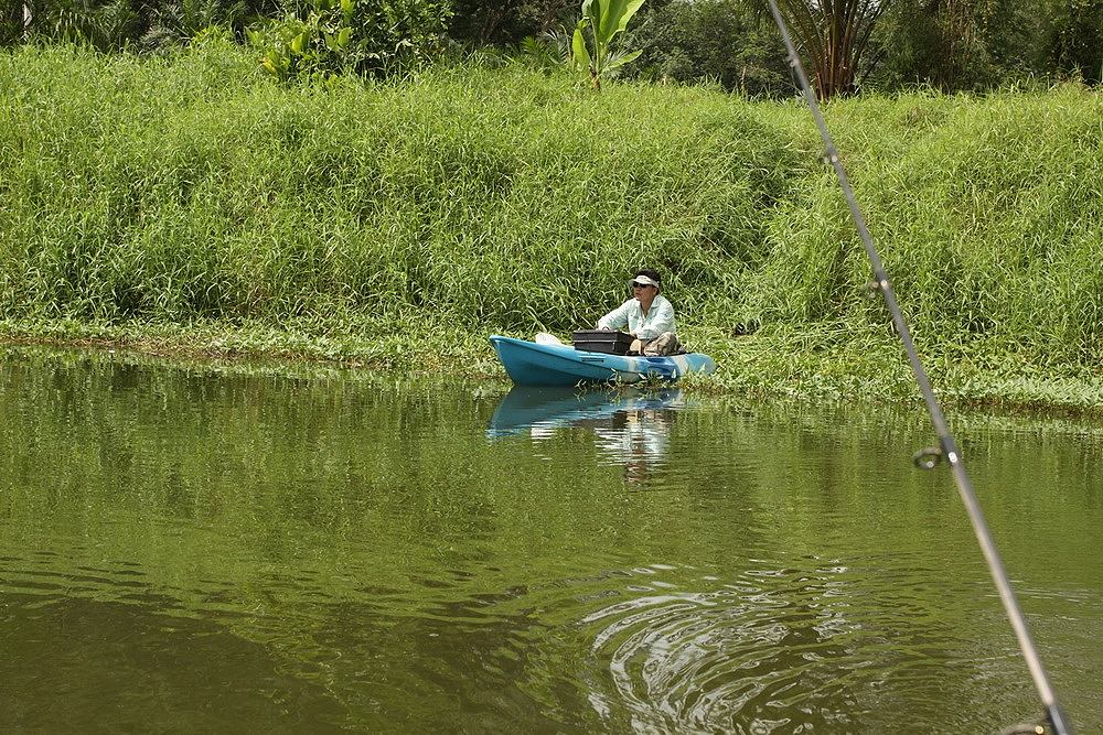 เหนื่อยกันหน่อยตอนเอาเรือขึ้นลง  :blush: :blush: :blush: