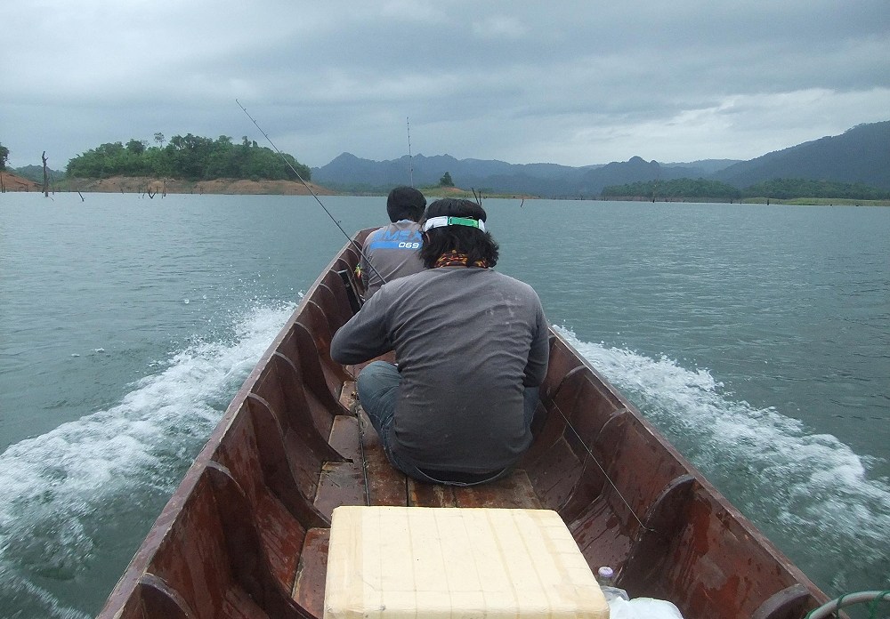 คำสั่งจากคนหัวเรือให้ย้ายหมายด่วน สงใสหยุดหงิดเพราะยังแห้วอยู่ :angry: :angry: :angry: :angry: :angr