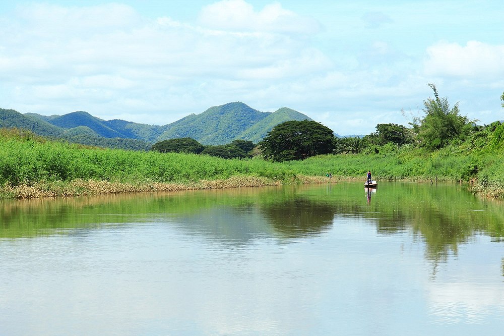 ดูบรรยากาศต้นน้ำปราณบุรี  มานชั้งสวยงานเหลือเกิน  :grin: :grin: :grin: :grin: :grin: