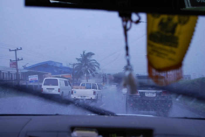 ออกจากชะอำมา ไมานานเจอฝนแบบ หนักๆมองแทบไม่เห็นทาง
 


















 :sad: :sa