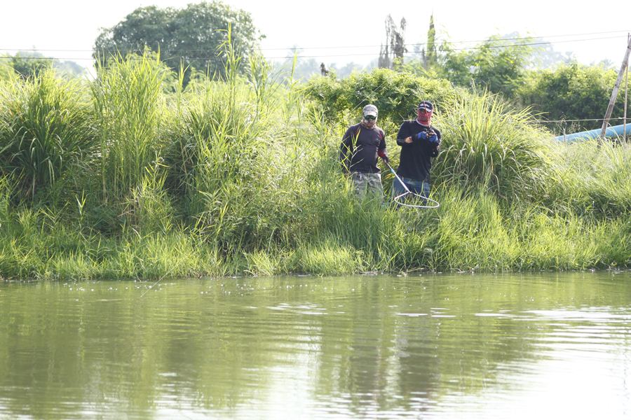 สงสัยโดนของใหญ่