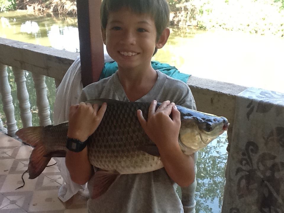 ลูกชายกับการตกปลา