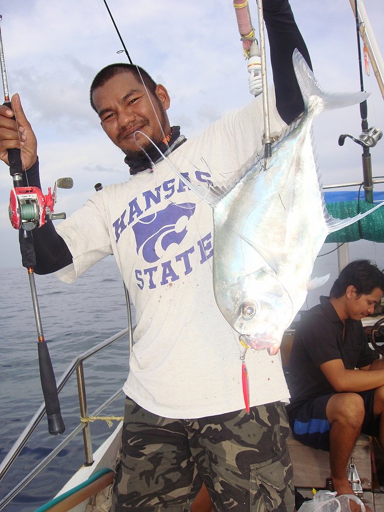 วนเรือเข้ากองใหม่ น้าโจ้ตามมาติดๆครับ