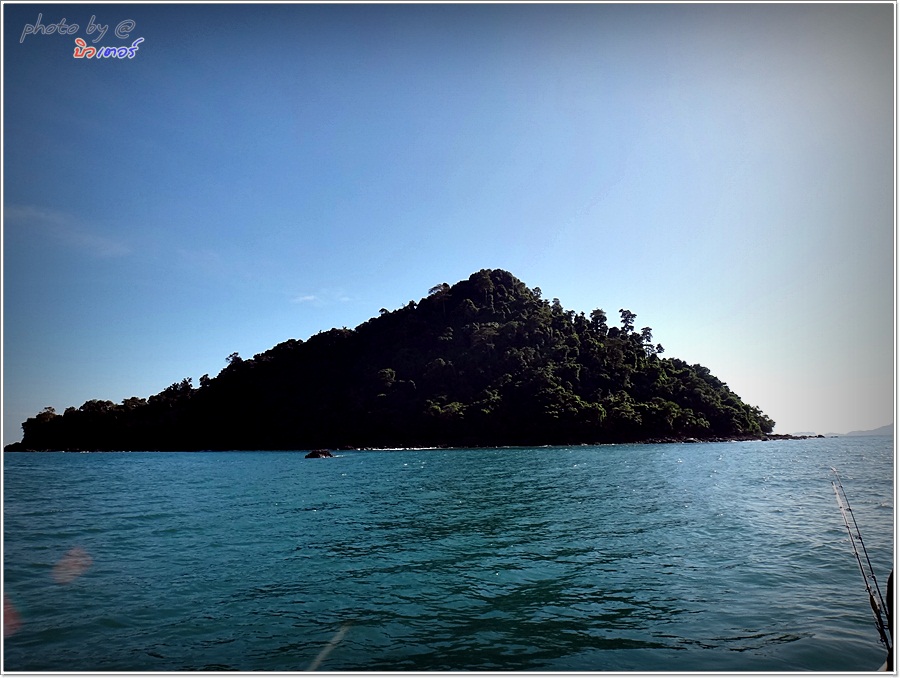 
 [b]เกาะบุโหลน-รัง ทำเลที่ตั้งอยู่ด้านนอกของหมู่เกาะ 

นั้นหมายถึง หากปลาเข้าจริงจัง เกาะนี้จะ-โ