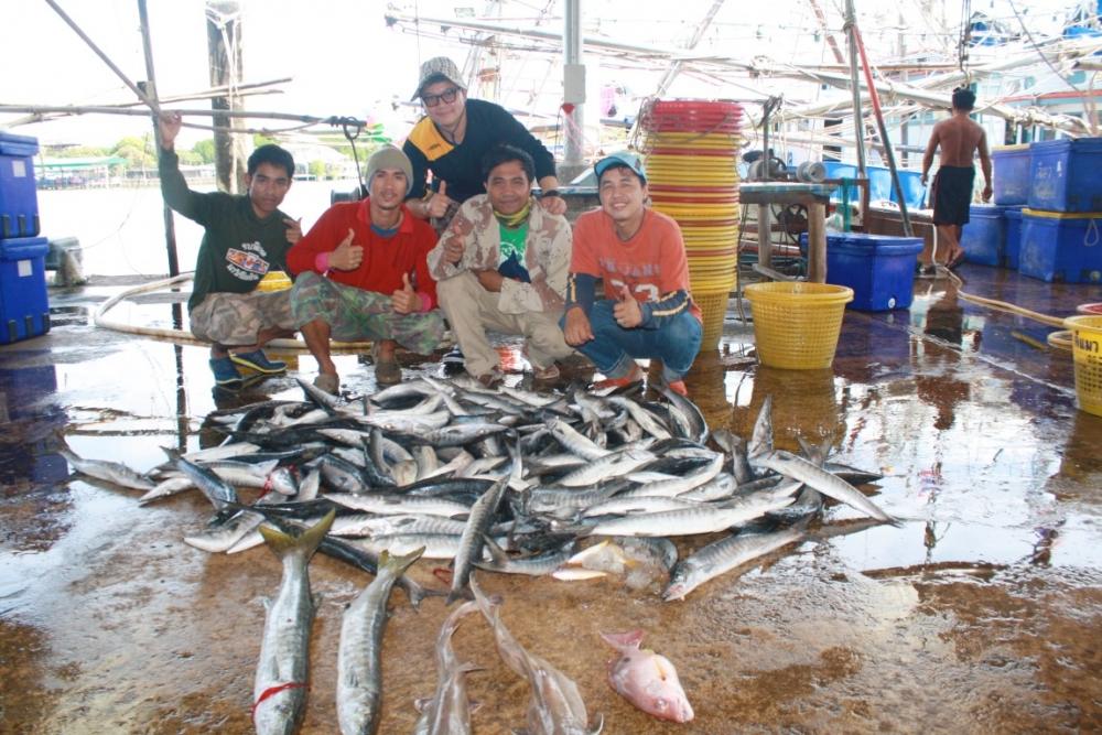 ลากันไปก่อนครับ ทริปนี้ แล้วเจอกันอีกที่เรือเล็กครับ  ขอบคุณทุกท่านที่ติดตามชมครับ :laughing: :laugh