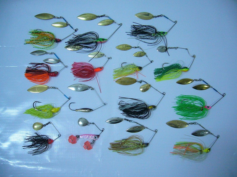 + มีน้าท่านนึงอยากชมว่าผมใช้ SpinnerBait รุ่นไหนบ้าง +

+ เลยเอามาให้ชมบางส่วนนะครับ + 