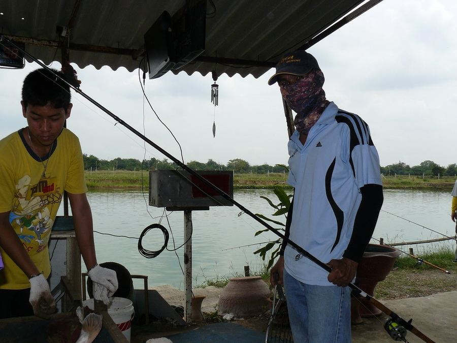 มาแล้วทีมงาน โจ บัง แมน เอามาตัวนี้ติดที่ 1 ปลาใหญ่ล่อเป้าก่อนอ่ะป่าวพี่โจ
 :cool: :cool: :cool: :g