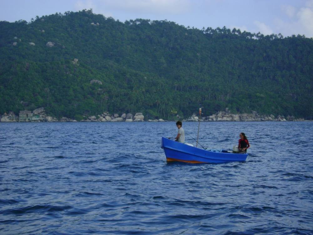 เรือฝรั่งลำนี้ก็สู้ไม่ถอยครับ ทั้งจิ๊กทั้งโง้ง :grin: :laughing: :cheer: :cheer: