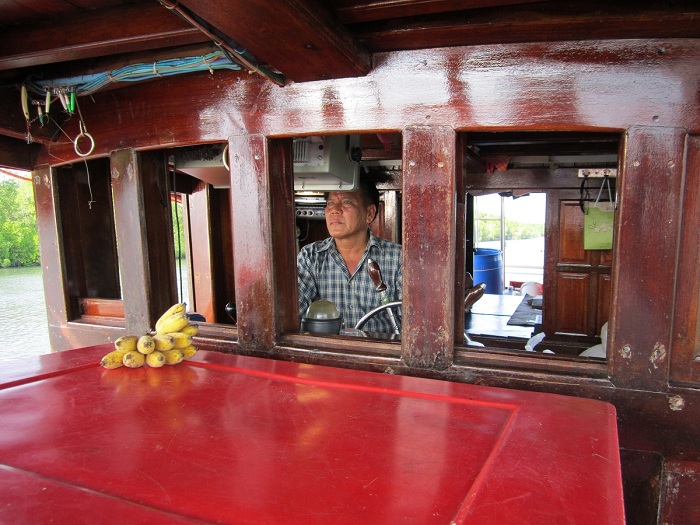 ส่วนนี่ครับไต๋น้อง แห่งเรือก้องธาณี ผู้ที่จะพาพวกเราไปพบกับประสบการณ์ใหม่ๆ
 :cheer: :cheer: :cheer: