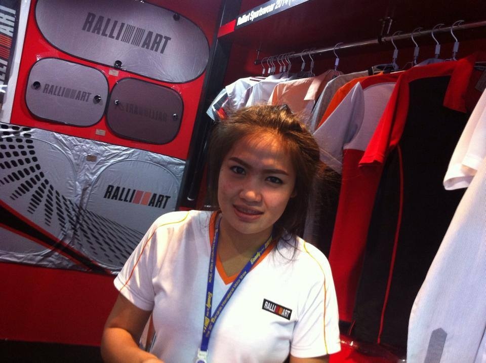 น้องเค้าบอก เสื้อ ralliart ขายถวกๆ :grin: :laughing: