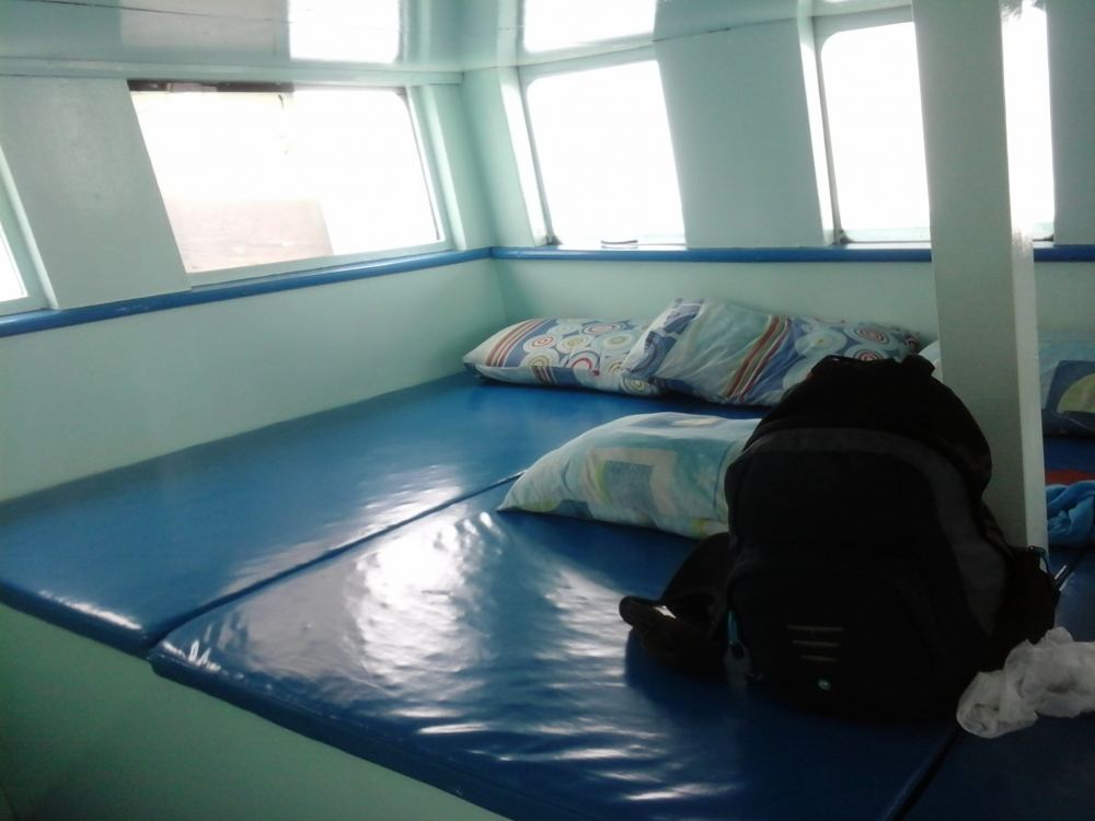 บนเรือมีห้องนอนกว้างขวางสะอาด