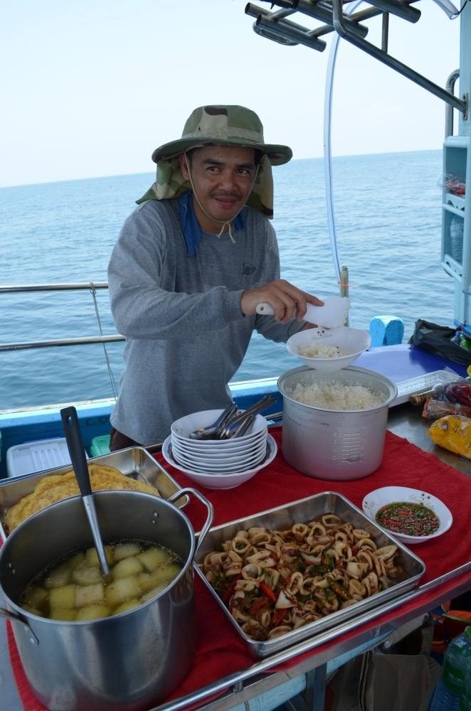 เดินทางกลับครับ กับอาหารมื้อเที่ยงบนเรือ :tongue: :tongue: