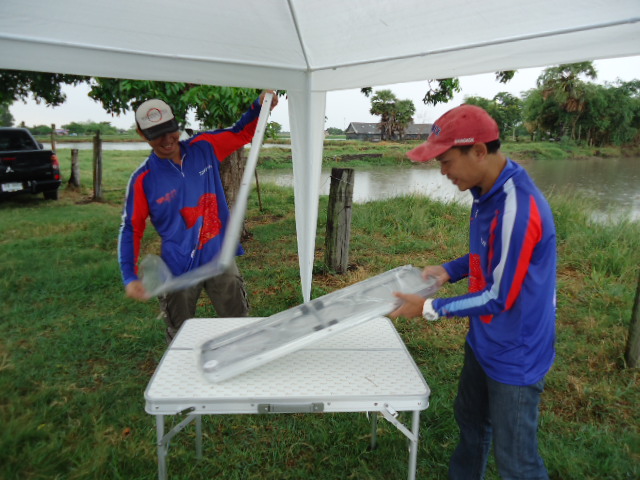 งานแรกต้องการเต้นท์หาที่หลบก่อนคับ ตอนเช้าไปถึงฝนก็ตก


 :smile: