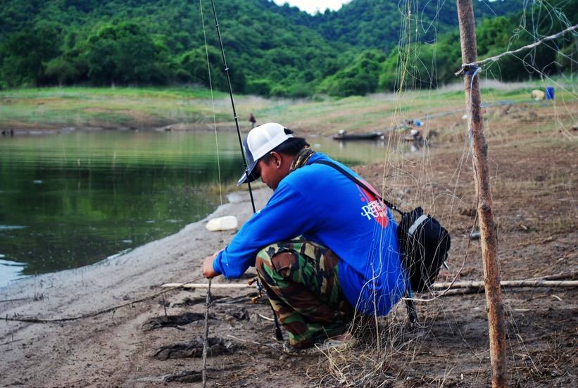 โดนกันทุกคนคับ ตะตัดเก่าๆ เยอะมากคับ คนหาปลาที่เห็นแก่ตัวมากขึ้นทุกวันๆ  โดนตะคัตเก่าๆกันทั่วหน้า
 