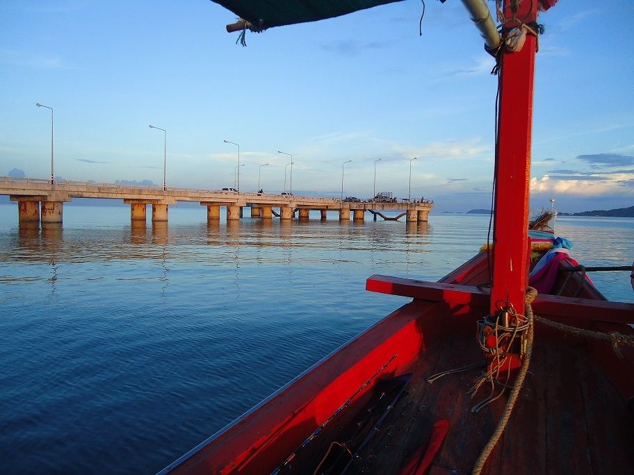 ท่าเรือบ้านสามเสียมครับ