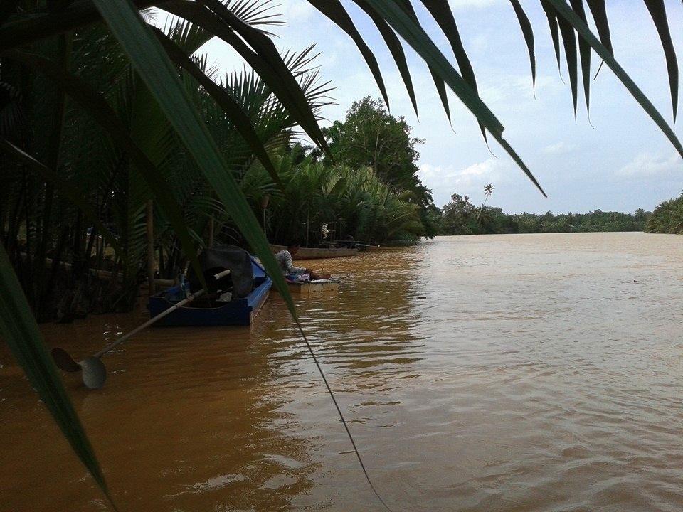 ฝนหยุดน้ำแดงไหลเชี่ยวด้วยได้แค่4ตัวพอต้มมาม่าก็ยังดี