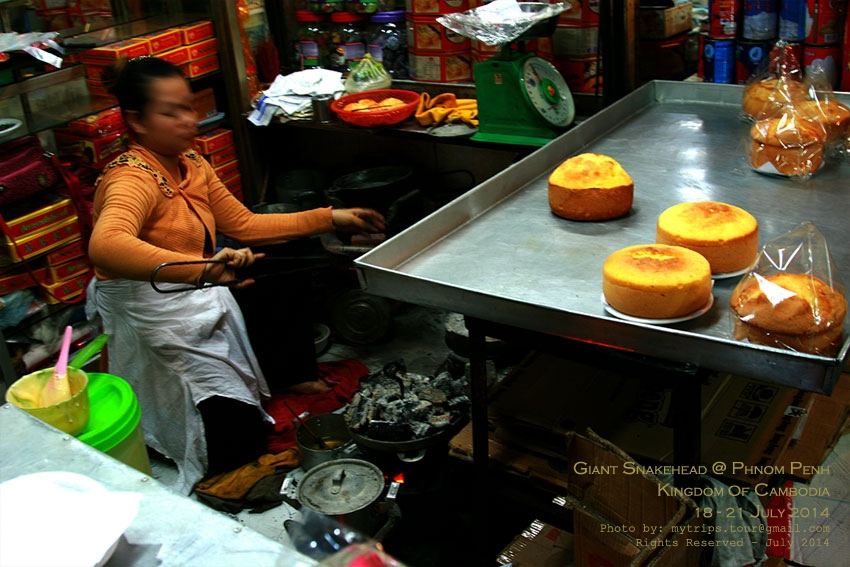 การทำขนมเค้กในตลาด  [i][Subtitle: Cake baking in the market][/i]   :umh: