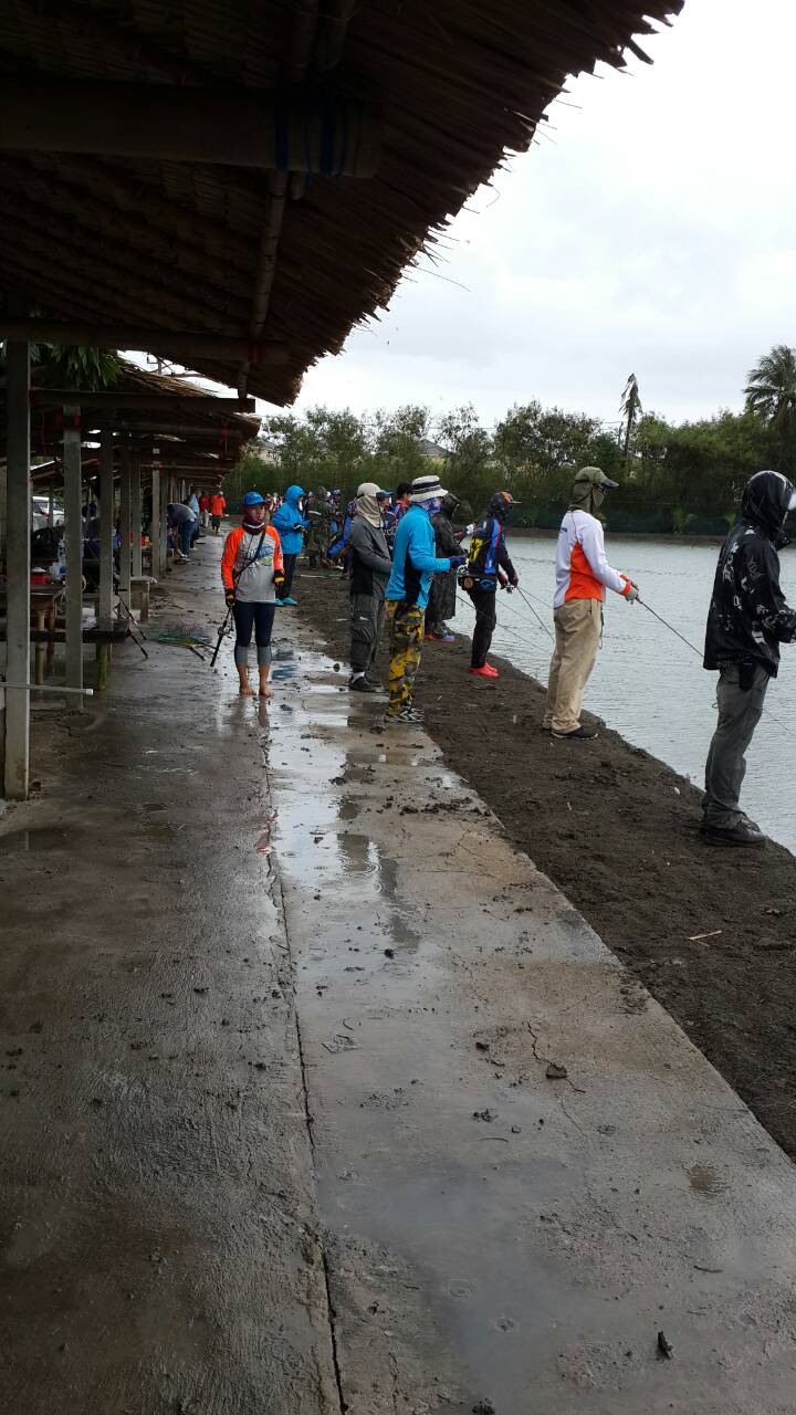 ช่วงท้ายมีฝนลงครับ พอได้ชื่นใจ