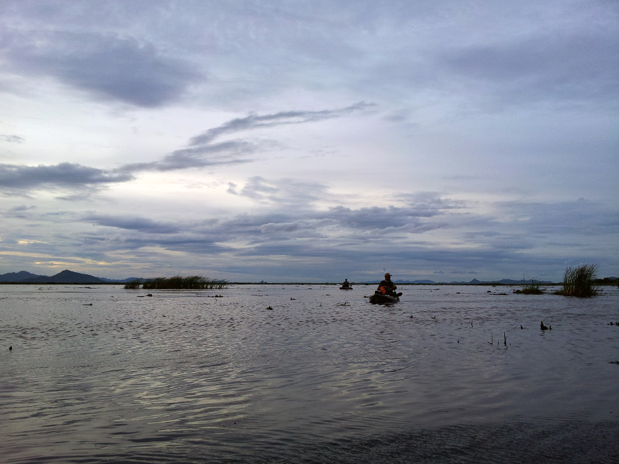  [center]คำนวณเวลาพายกลับและเก็บเรือนิดนึงนะครับ

เก็บของขณะแสงยังไม่หมดจะได้ไม่วุ่นวาย[/center]